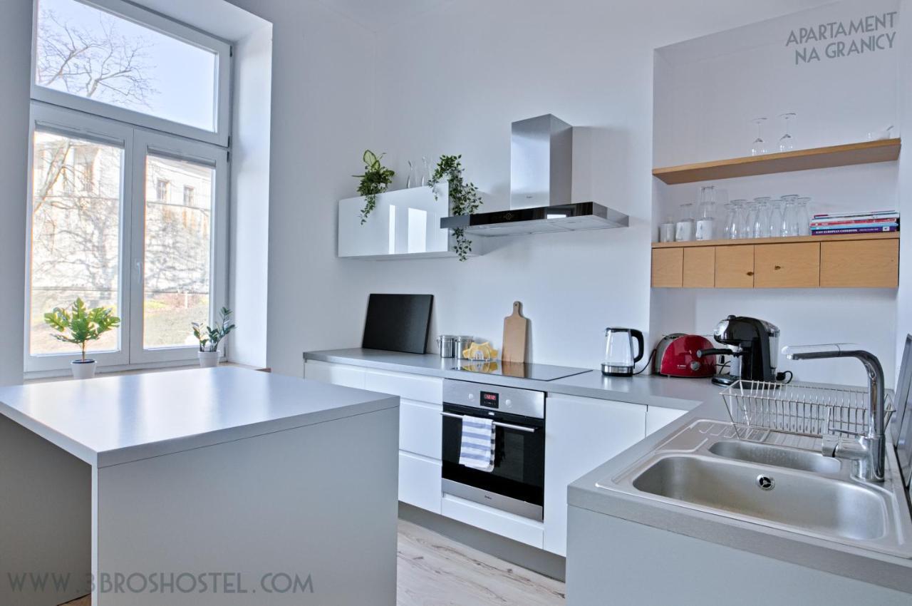Apartament Na Granicy / Apartment On The Border Cieszyn  Kültér fotó