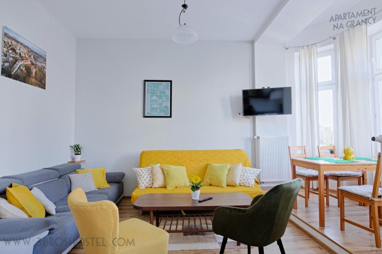 Apartament Na Granicy / Apartment On The Border Cieszyn  Kültér fotó