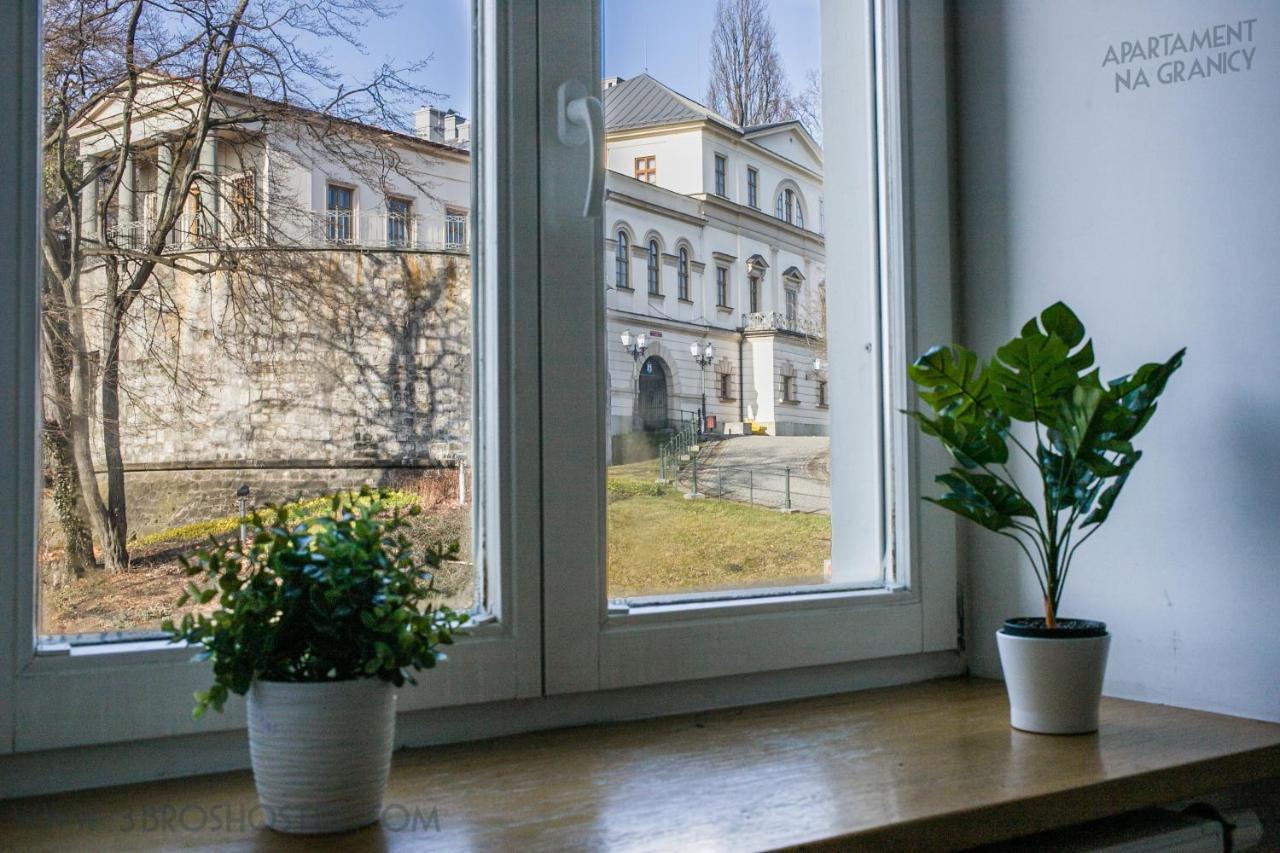Apartament Na Granicy / Apartment On The Border Cieszyn  Kültér fotó